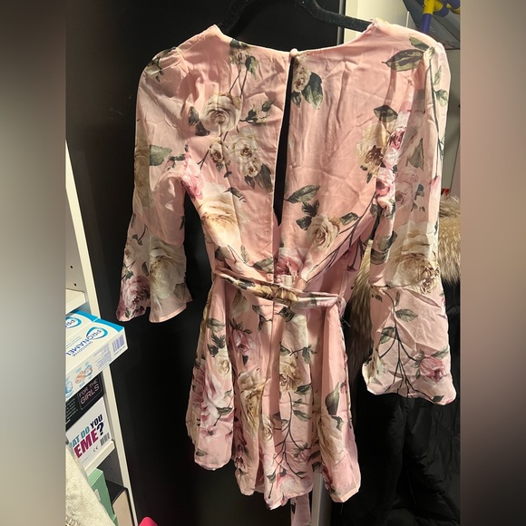 Cute floral romper - Picture 3 of 3